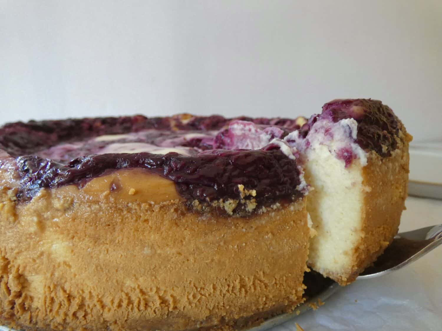 raspberry swirl cheesecake