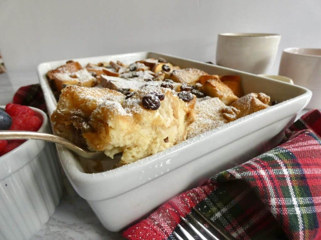 serving easy bread pudding